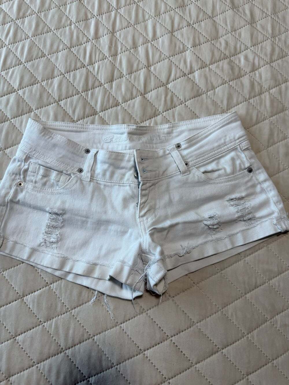 Blue Asphalt Women's Low Rise Distressed White Denim Cut-Off Shorts